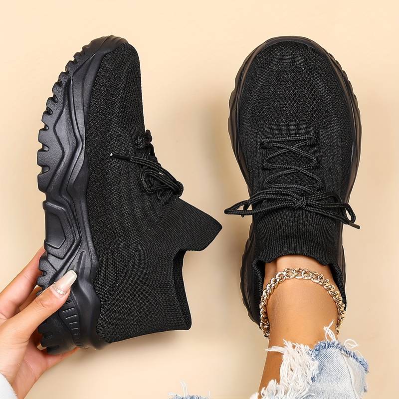 NOUVEAU RICHE Schuhe Elastischer Stoff Für Mehr Komfort Schwarz