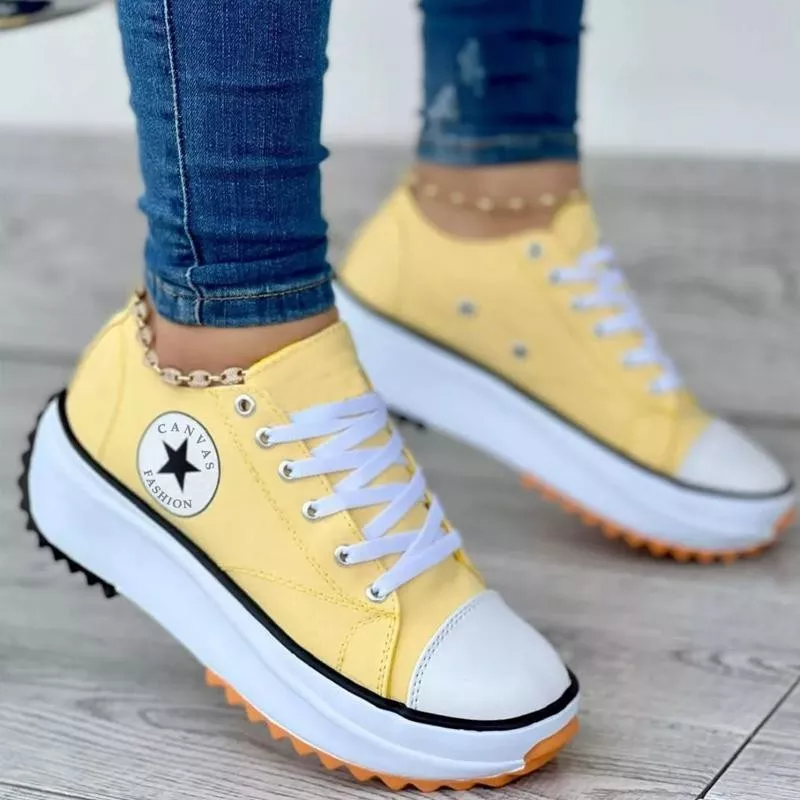 NOUVEAU RICHE Schuhe Leicht Mit Ultra Soft Sohle Und Fußstütze Bequem