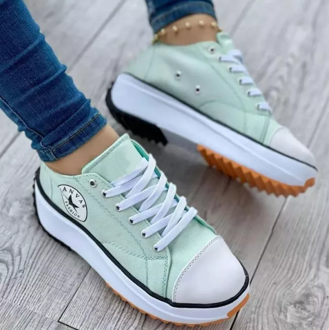 NOUVEAU RICHE Schuhe Leicht Mit Ultra Soft Sohle Und Fußstütze Bequem