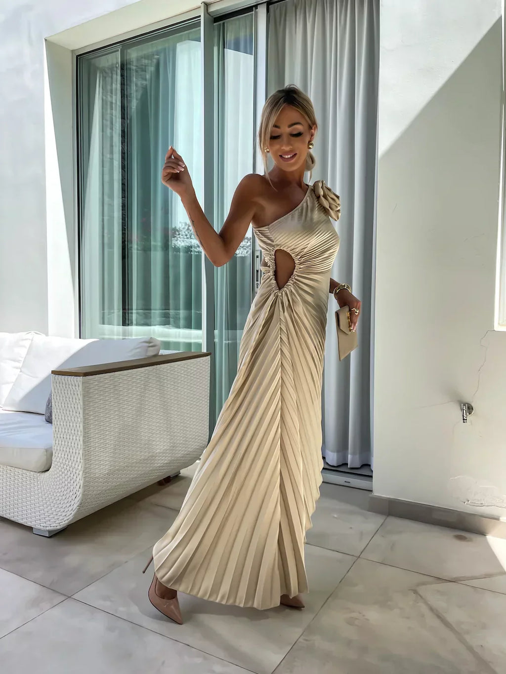 NOUVEAU RICHE Schulter-Design Plissee Kleid Mit Blumen Muster Und Falten