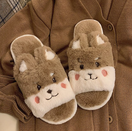 NOUVEAU RICHE Inspire | Flauschige Tier Hausschuhe für Damen & Herren - Süße & Warme Plüsch Puschen Braune Katze (Ausverkauft!)