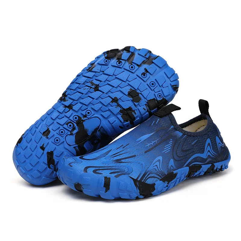 NOUVEAU RICHE Unisex Reinschlüpfen Barfußschuhe Wasserdichte Sohle Schwarz Blau