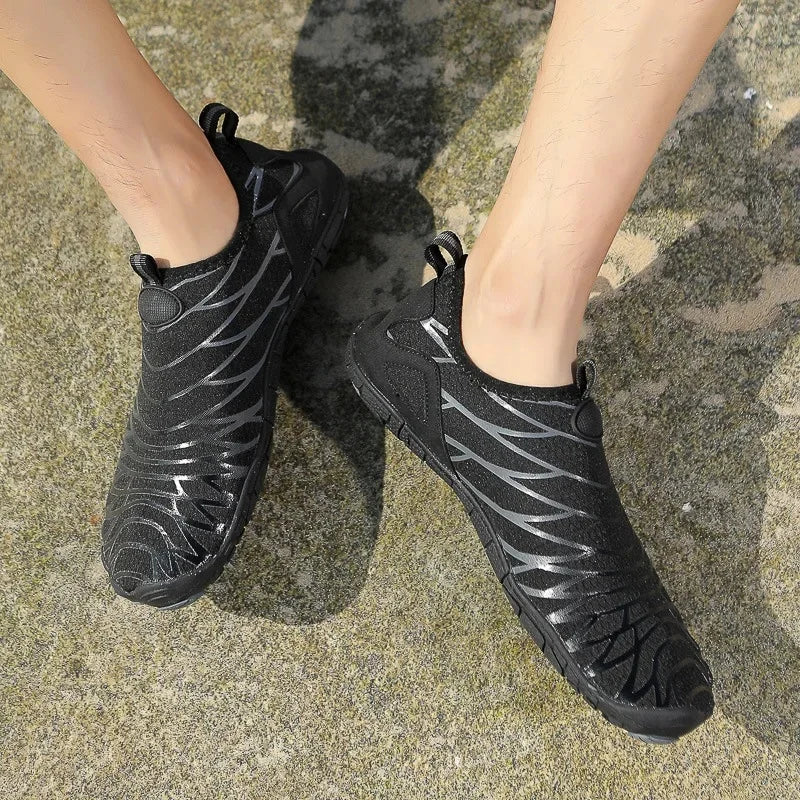 NOUVEAU RICHE Unisex Wasserdichte Barfußschuhe Rutschfest Laufgefühl Schwarz