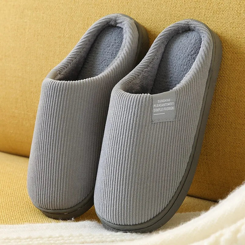 NOUVEAU RICHE Unisex Hausschuhe Wohlfühlkomfort Kuschelige Wärme Kalte Tage Grau