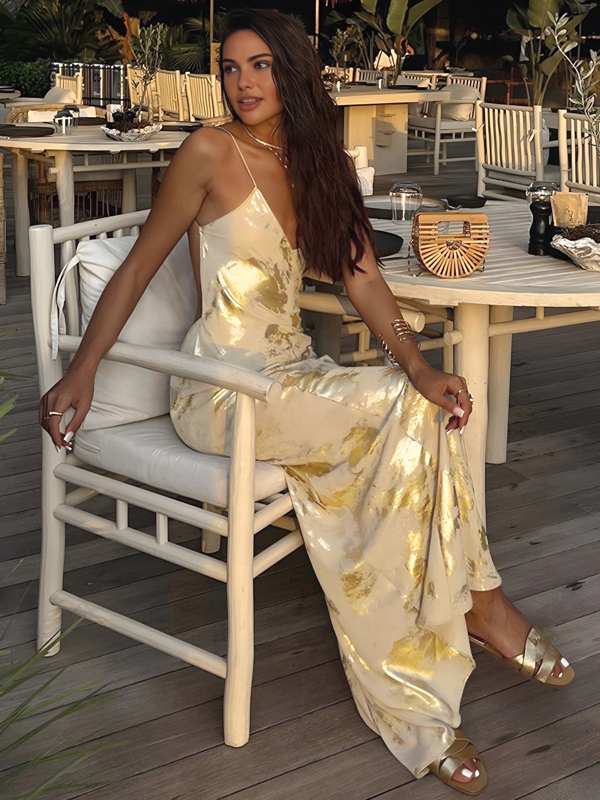 NOUVEAU RICHE Seidig Glattes Abendkleid Mit Zarten Trägern Weicher Und Fließender Eleganter Look Für Besondere Anlässe