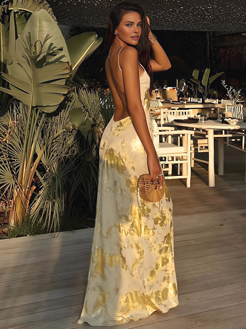 NOUVEAU RICHE Seidig Glattes Abendkleid Mit Zarten Trägern Weicher Und Fließender Eleganter Look Für Besondere Anlässe