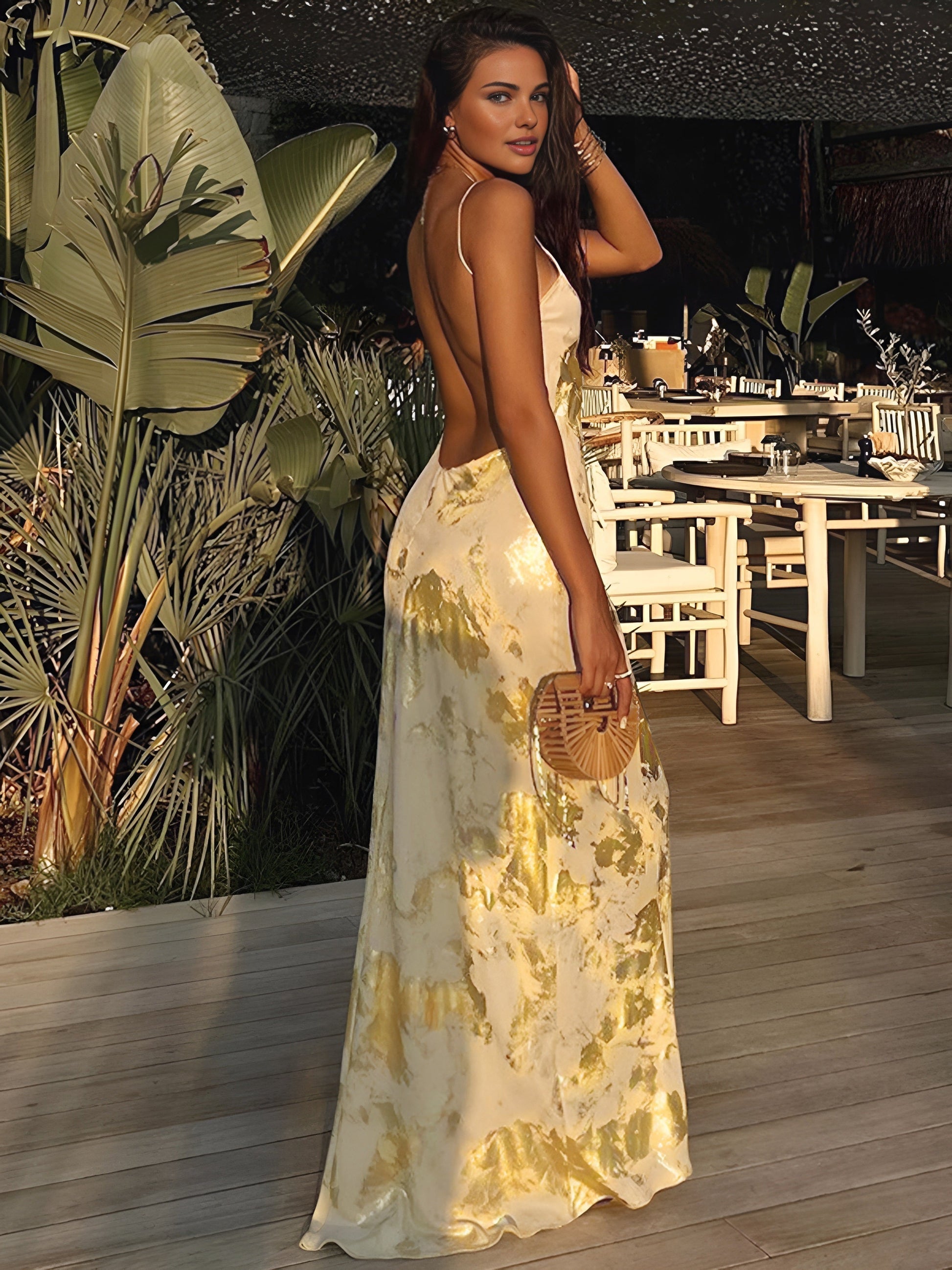 NOUVEAU RICHE Seidig Glattes Abendkleid Mit Zarten Trägern Weicher Und Fließender Eleganter Look Für Besondere Anlässe