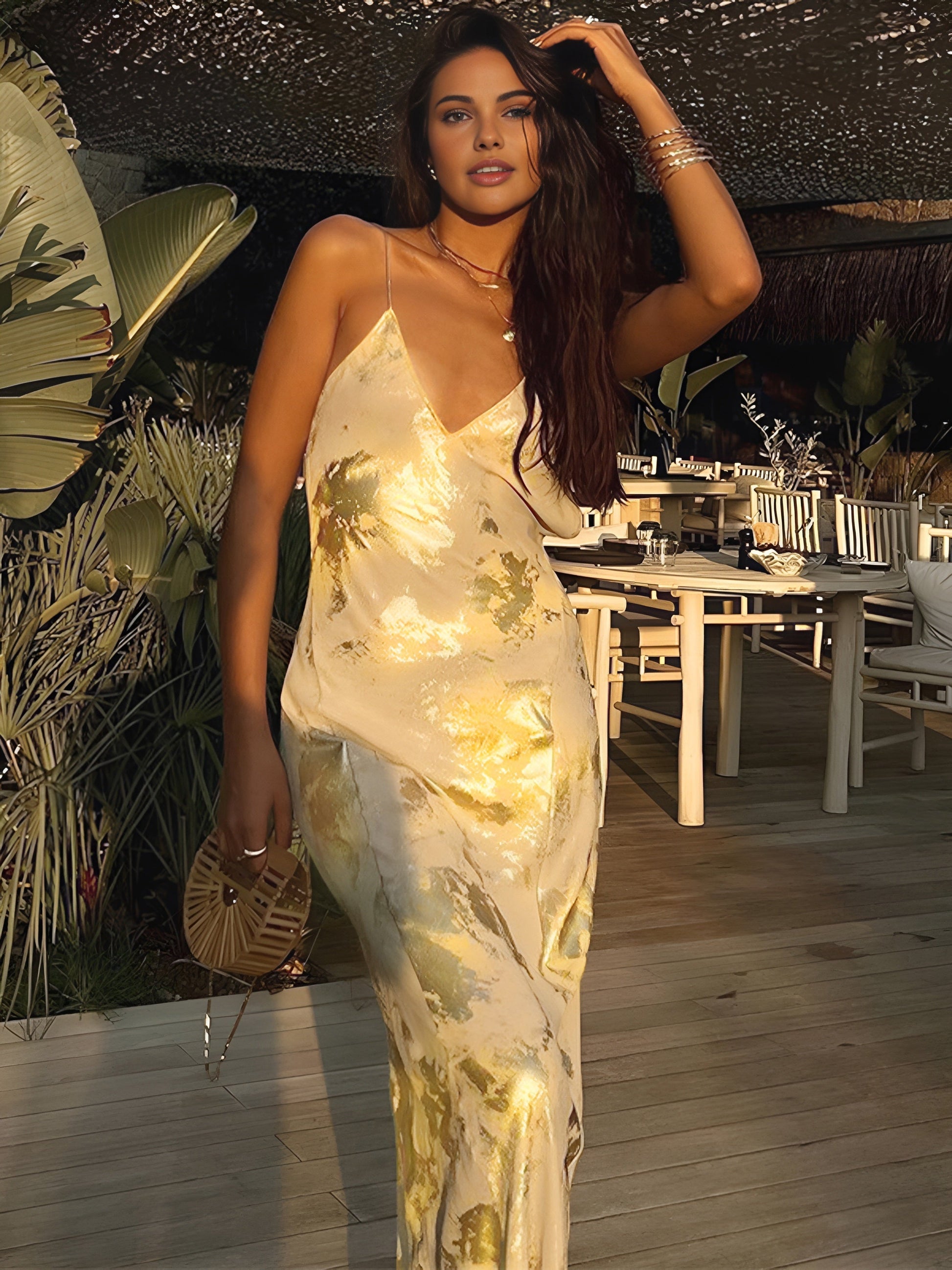 NOUVEAU RICHE Seidig Glattes Abendkleid Mit Zarten Trägern Weicher Und Fließender Eleganter Look Für Besondere Anlässe
