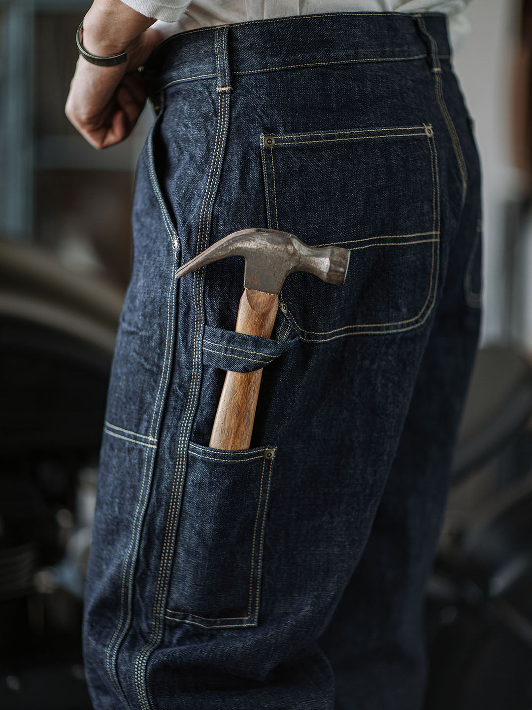 NOUVEAU RICHE Selvedge Zimmermann Jeans aus Schwerem Japanischem Denim mit Verstärkten Paneelen für Langlebigkeit und Vintage Stil