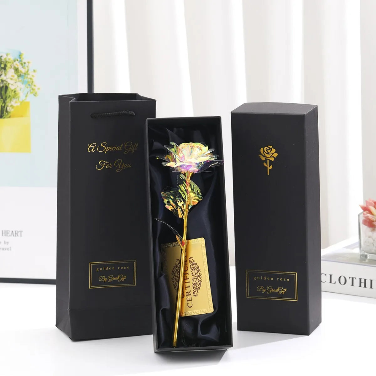 NOUVEAU RICHE Vergoldete Ewige Rose mit Geschenkbox & Grußkarte – Künstliche Ewige Rose als Deko-Geschenk zum Valentinstag, Muttertag & Jahrestag Bunt