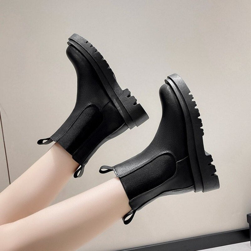 NOUVEAU RICHE Ritterstiefel Damen Kniehoch Retro-Stil Mit Robustem Absatz