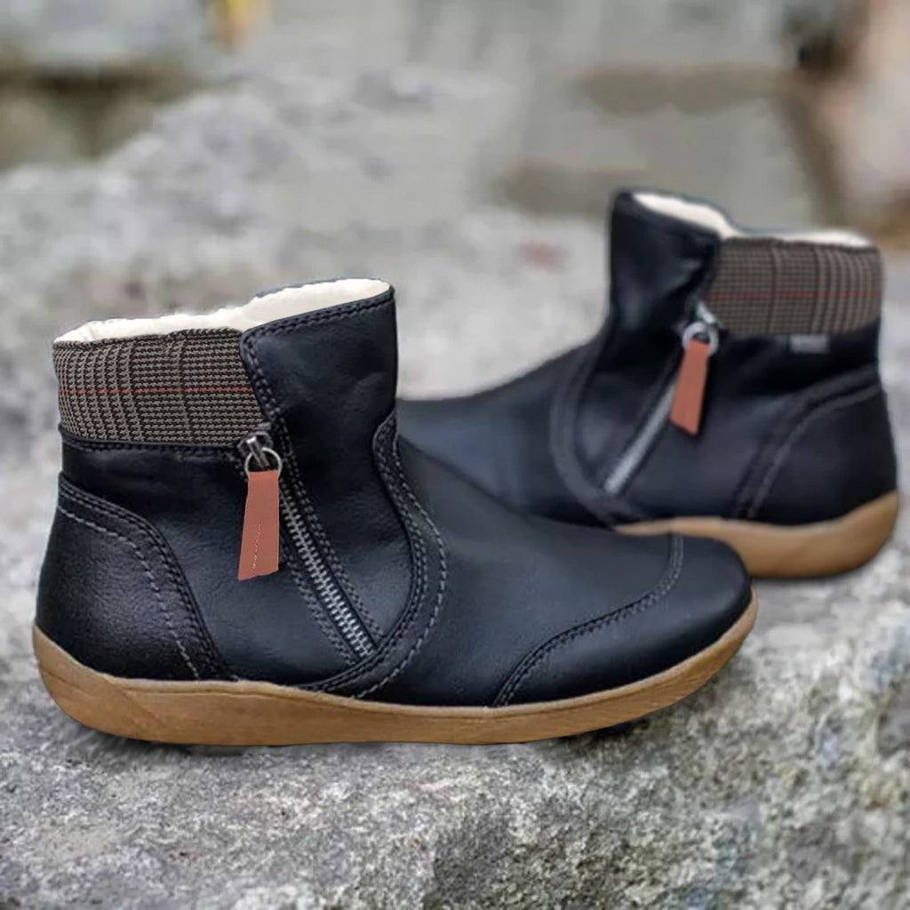 NOUVEAU RICHE Damen Stiefeletten wasserabweisend – Ankle Boots mit seitlichem Reissverschluss & rutschhemmendem Profil, 5 Farben, Gr. 34–44 – Luna Schwarz