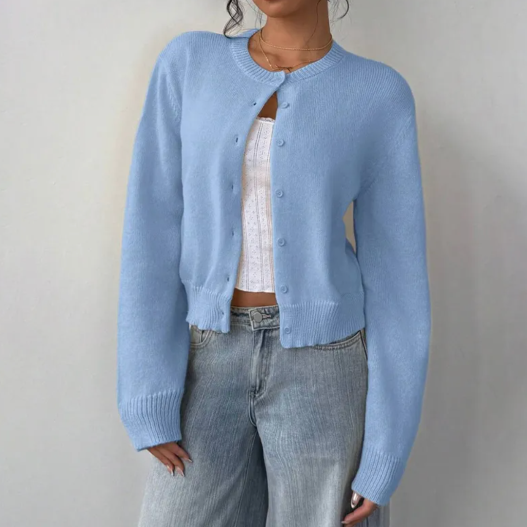 NOUVEAU RICHE Zahara | Damen Strickjacke im kurzen Schnitt mit Knopfleiste Hellblau