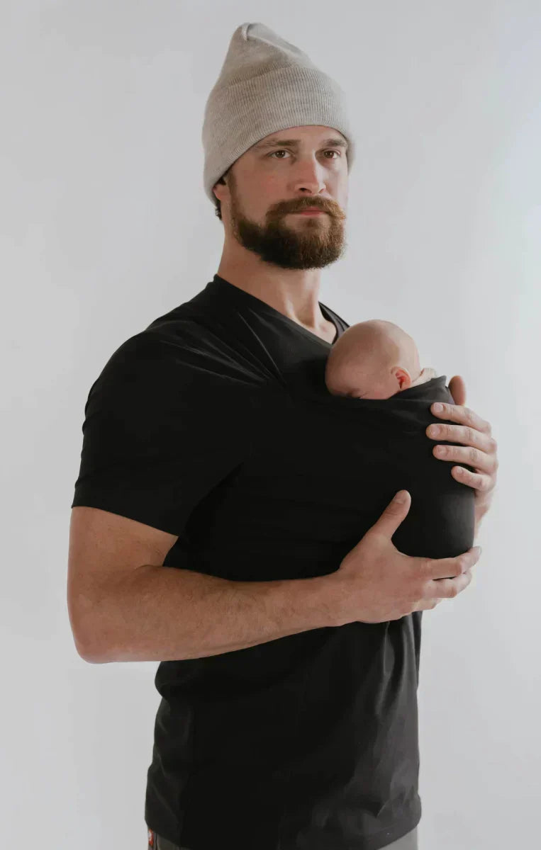 NOUVEAU RICHE Tragetuch T-Shirt Babytrage Stilvoll Mühelos Tragen Funktion Papa Schwarz