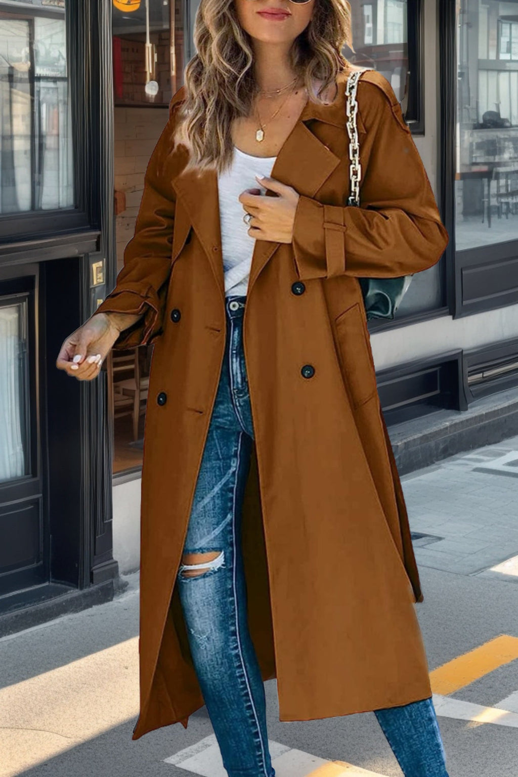 NOUVEAU RICHE Trenchcoat für Damen – Relaxed Fit – Zweireihig – Taillengürtel – Atmungsaktives Mischgewebe Braun