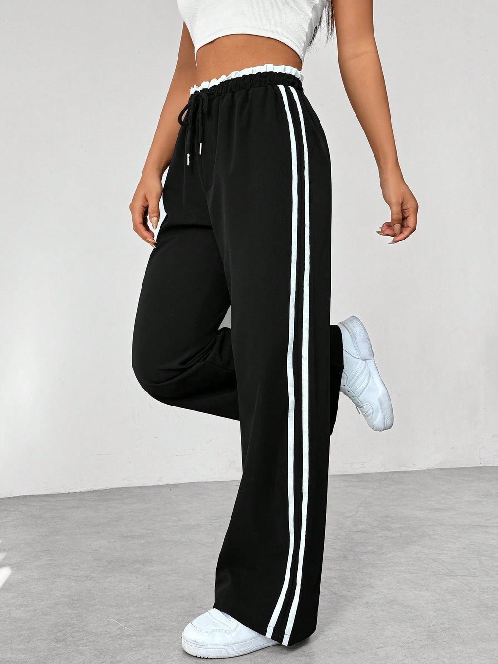 NOUVEAU RICHE Sportliche Hose Weites Bein Elastischer Bund Kordelzug Schwarz