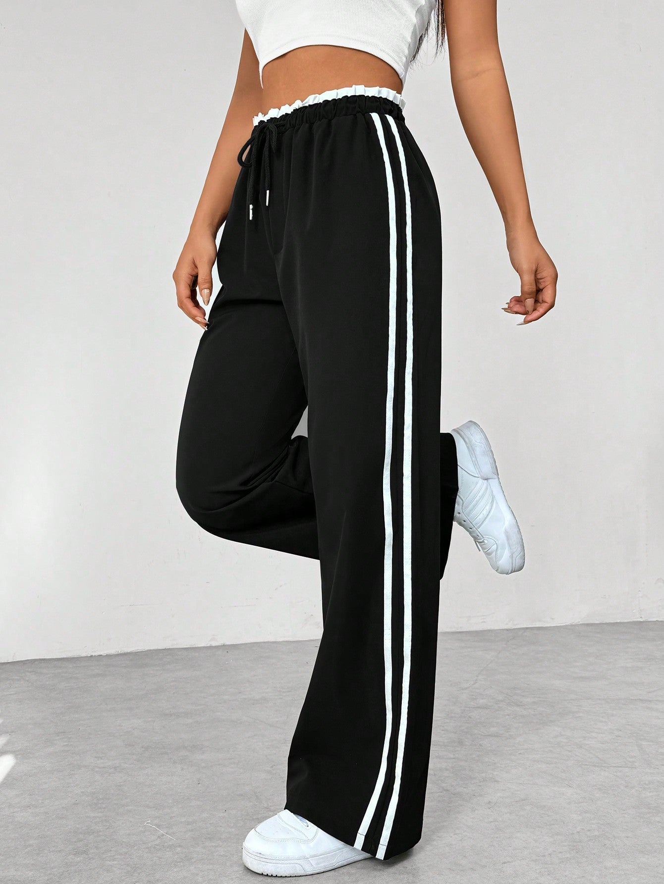 NOUVEAU RICHE Sportliche Hose Weites Bein Elastischer Bund Kordelzug Schwarz