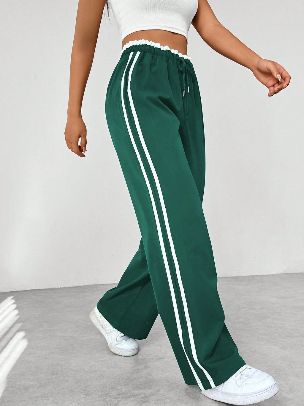 NOUVEAU RICHE Sportliche Hose Weites Bein Elastischer Bund Kordelzug Dunkelgrün