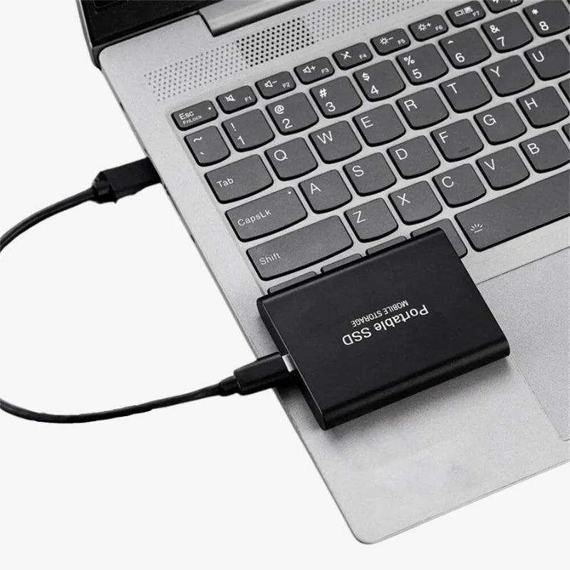 NOUVEAU RICHE Externe SSD für PS5 und Xbox – USB-C tragbare SSD für Spielkonsolen, Aluminiumgehäuse, Plug and Play, 4 Farben