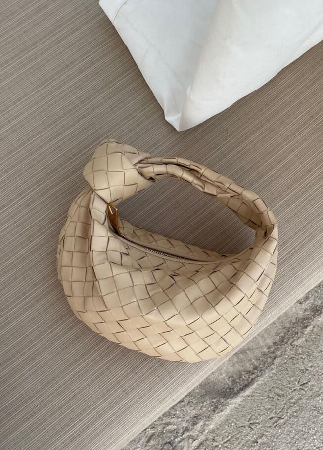 NOUVEAU RICHE Umhängetasche Geflochtenes Design Aus Veganem Leder Leicht