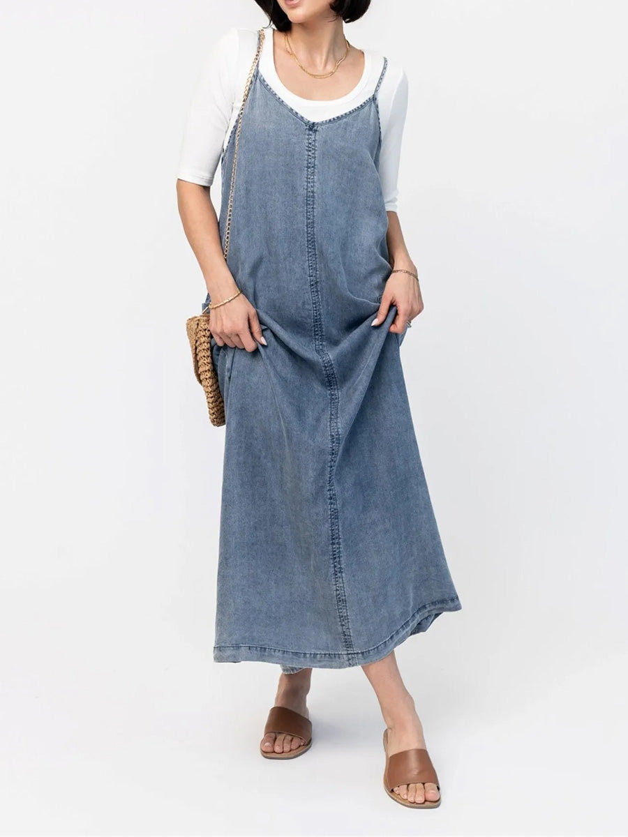 NOUVEAU RICHE Vintage Inspiriertes Locker Sitzendes Jeans Maxikleid Mit Spaghettiträgern Und V Ausschnitt Für Entspannten Tragekomfort An Warmen Tagen