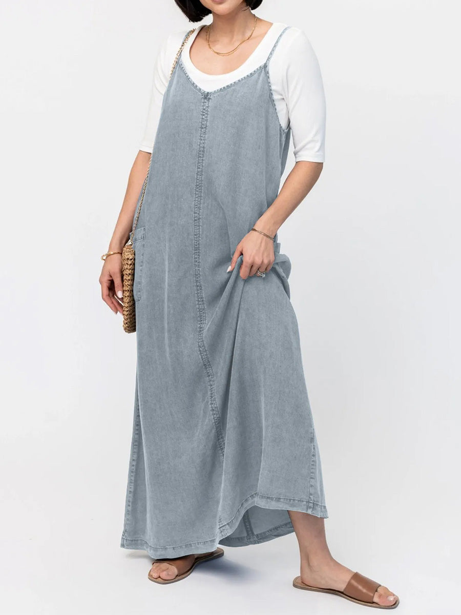 NOUVEAU RICHE Vintage Inspiriertes Locker Sitzendes Jeans Maxikleid Mit Spaghettiträgern Und V Ausschnitt Für Entspannten Tragekomfort An Warmen Tagen