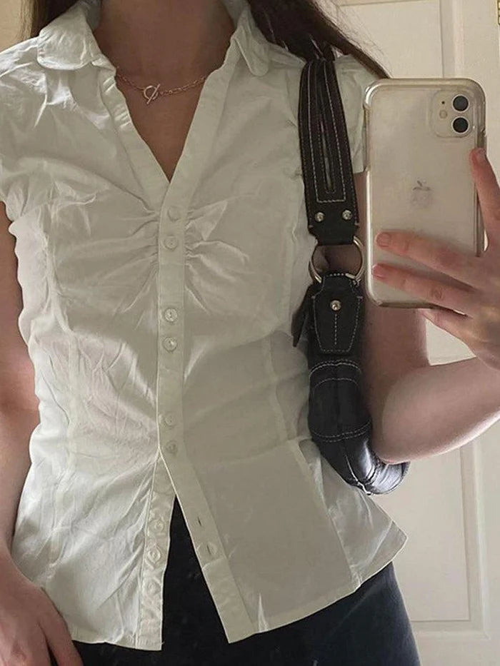 NOUVEAU RICHE Weißes Vintage Kurzarmhemd Mit Rüschen Und V Ausschnitt L