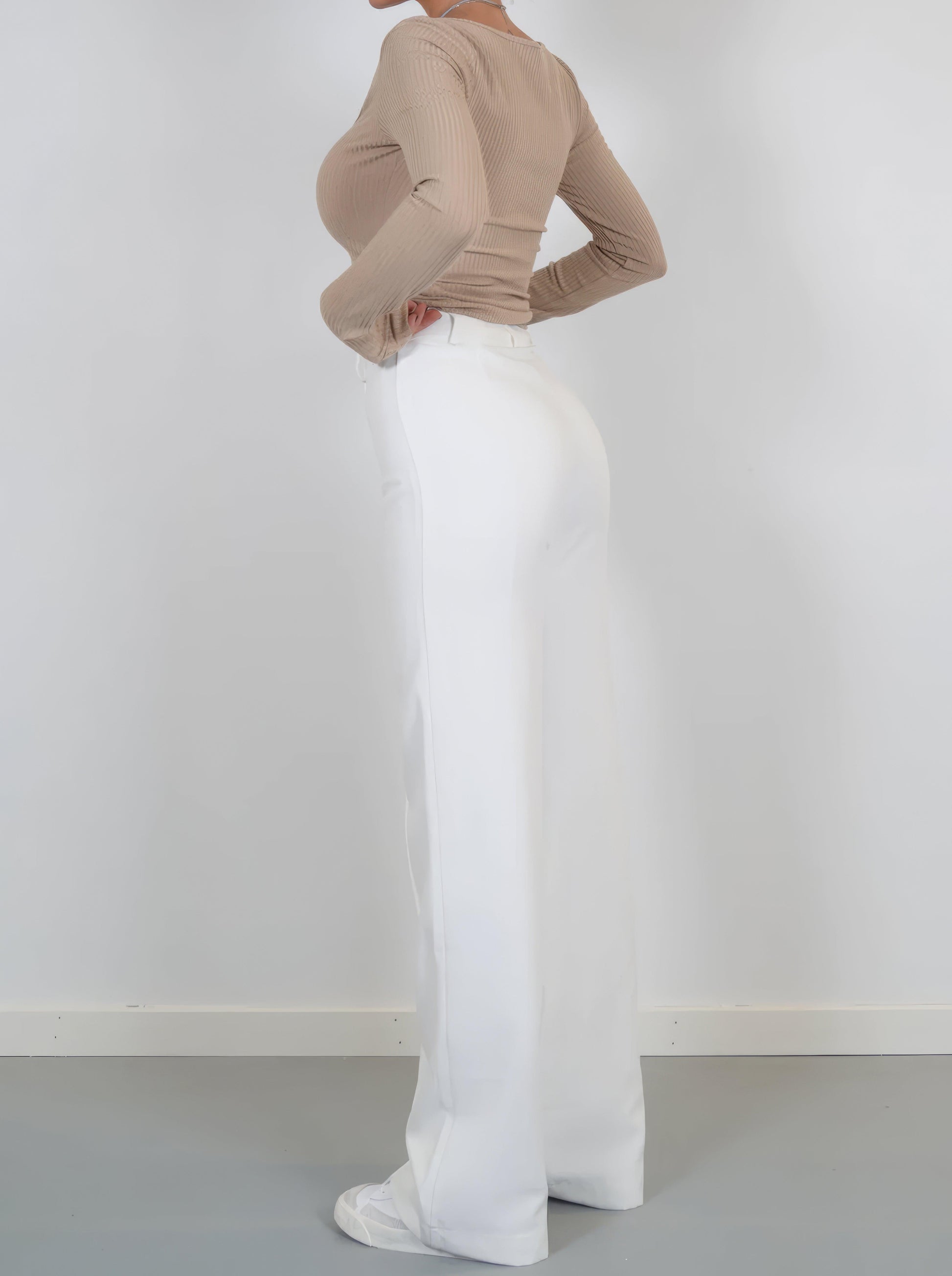NOUVEAU RICHE Weite Damenhose Hohe Taille Taillierte Passform Elegante Freizeitkleidung für Vielseitige Stylings