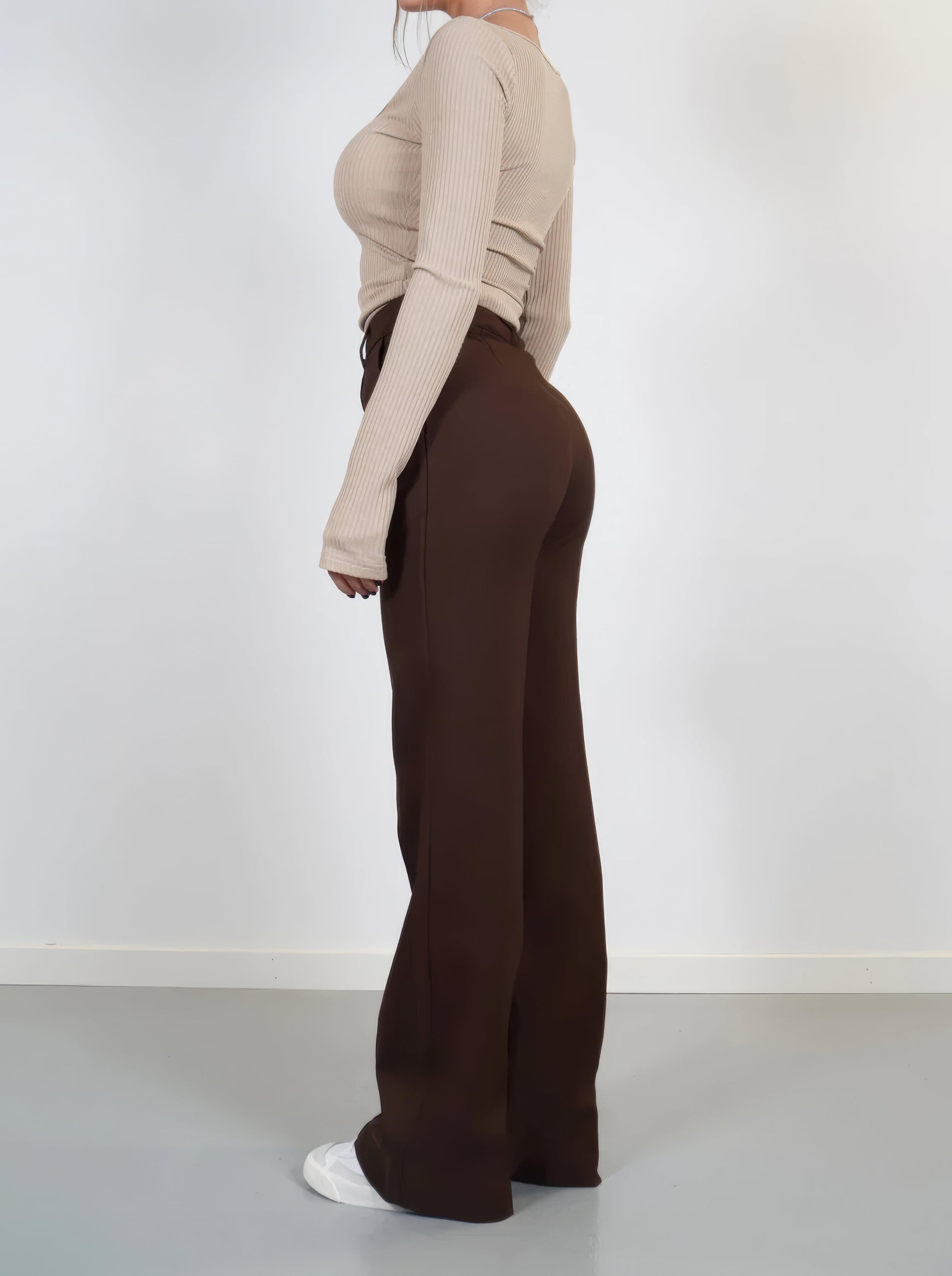NOUVEAU RICHE Weite Damenhose Hohe Taille Taillierte Passform Elegante Freizeitkleidung für Vielseitige Stylings