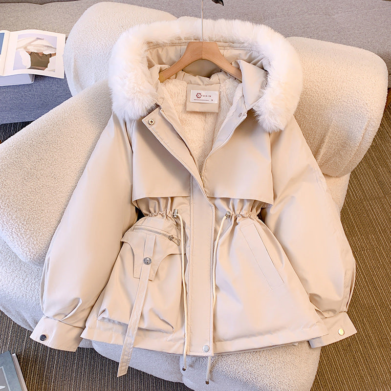 NOUVEAU RICHE Stilvolle Damen Winterjacke mit Pelz - Elegant, warm und schützend Weiß
