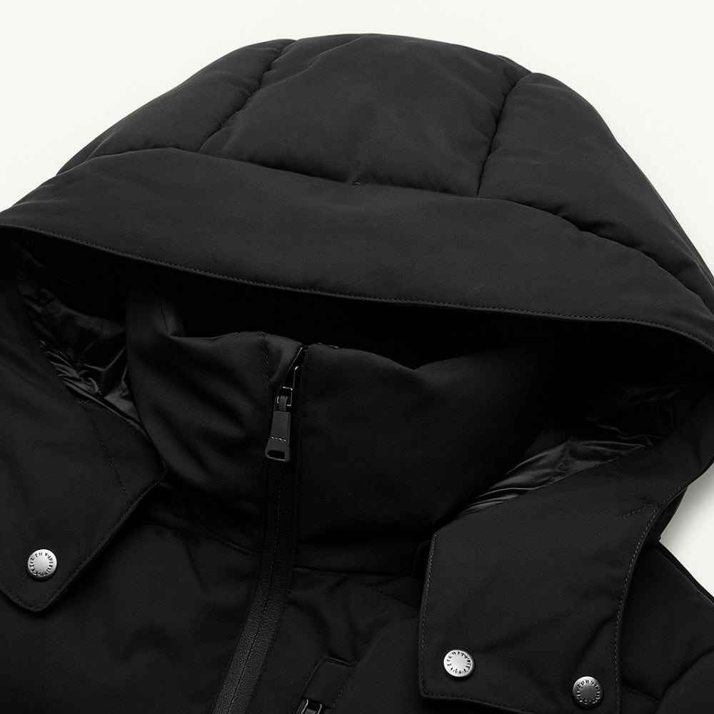 NOUVEAU RICHE Damen Isolierte Schwarze Gurt-Ski-Jacke für Ultimative Wärme