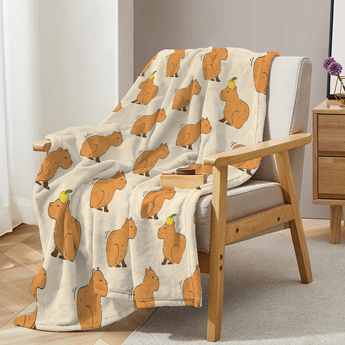 NOUVEAU RICHE Wurfdecke Capybara Flanell-Fleece Für Sofa und Bett Orange