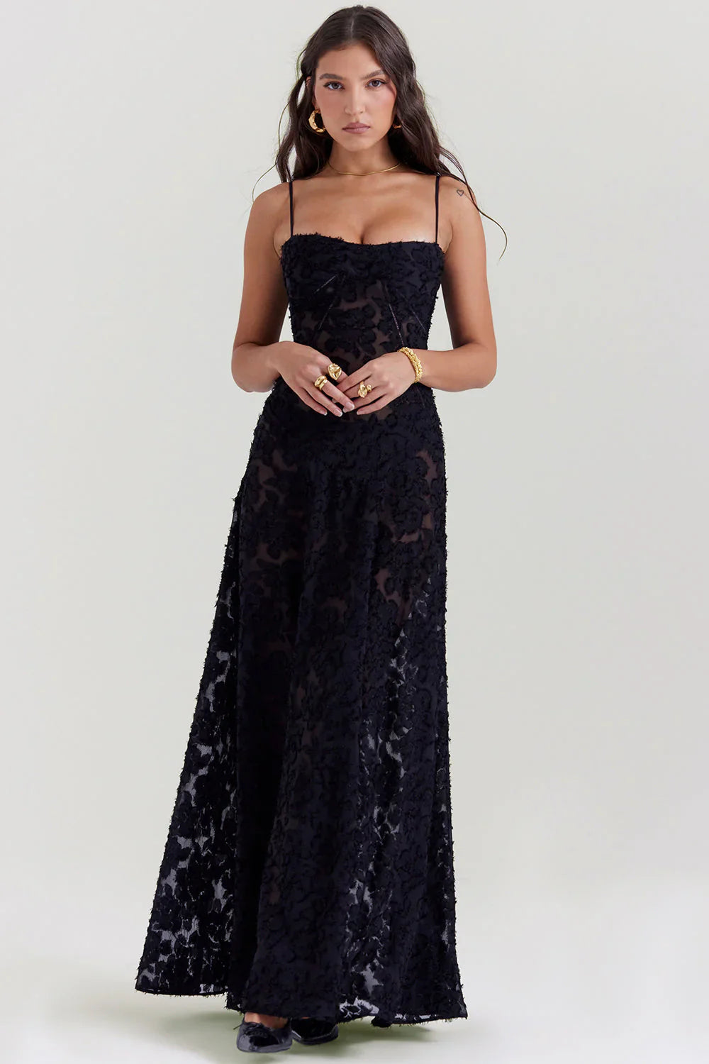 NOUVEAU RICHE Zauberhaftes Maxikleid Mit Vintage-Spitze Und Blumenmuster Für Romantische Anlässe Und Sommerfeiern Schwarz