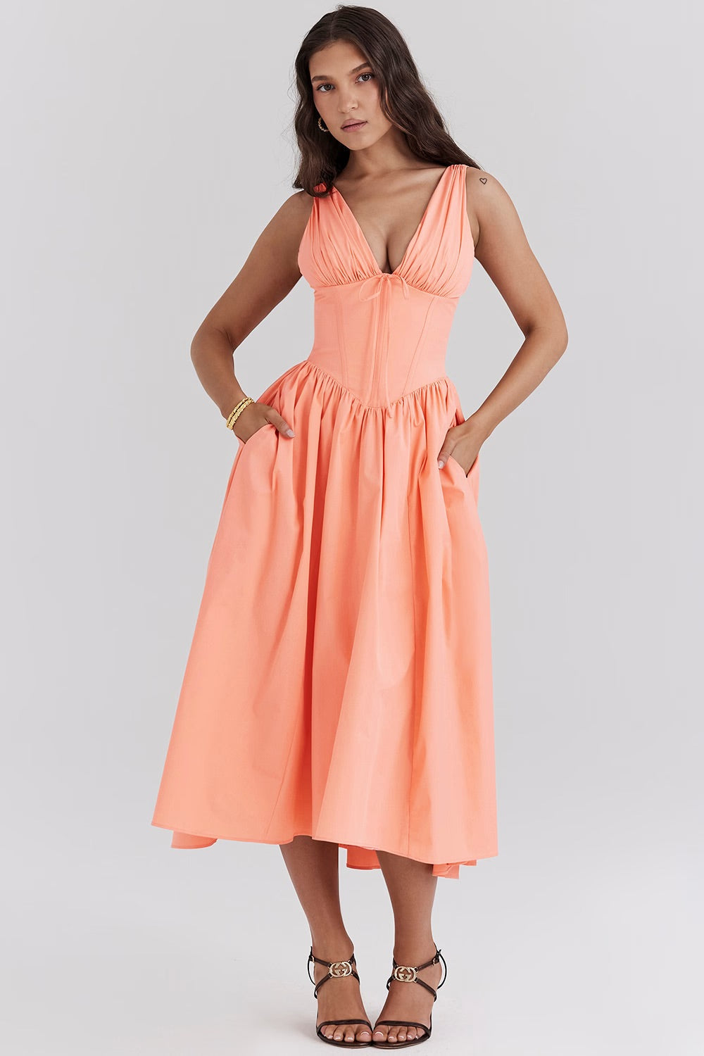 NOUVEAU RICHE Zeitloses Blumen Midi Kleid Mit Fließendem Schnitt Und Muster Pfirsich