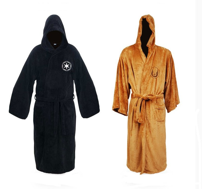 NOUVEAU RICHE Langer Flanell Bademantel Herren mit Kapuze – Warmer extralanger Morgenmantel mit Gürtel, Schwarz oder Braun – Hommes
