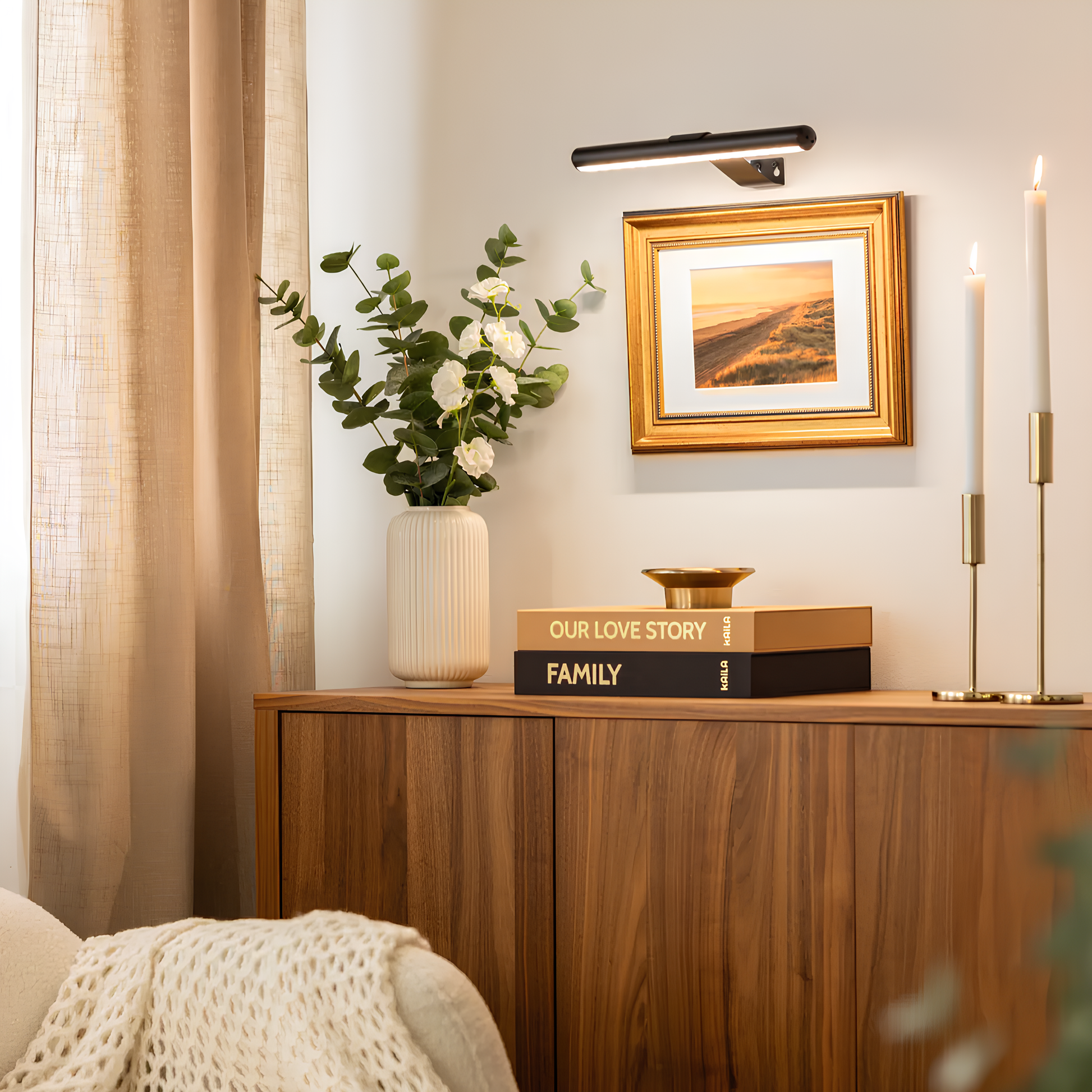 NOUVEAU RICHE Kabellose Wandkunstlampe Schwarz