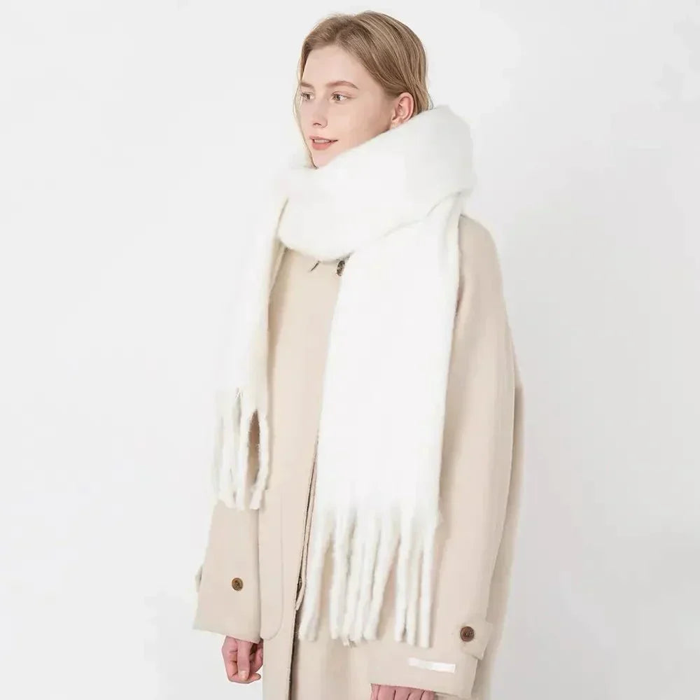 NOUVEAU RICHE Klassischer Schal – Weicher, leichter Damenschal für Mantel & Jeansjacke, pflegeleicht, 4 Farben – Dôre