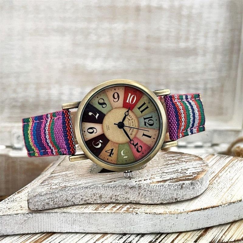NOUVEAU RICHE Vintage Damenuhr mit Regenbogenmuster und geflochtenem Armband – Analoge Armbanduhr mit Bronze-Zifferblatt, nickelfrei, 3 Farben – Amore Lila-Pink