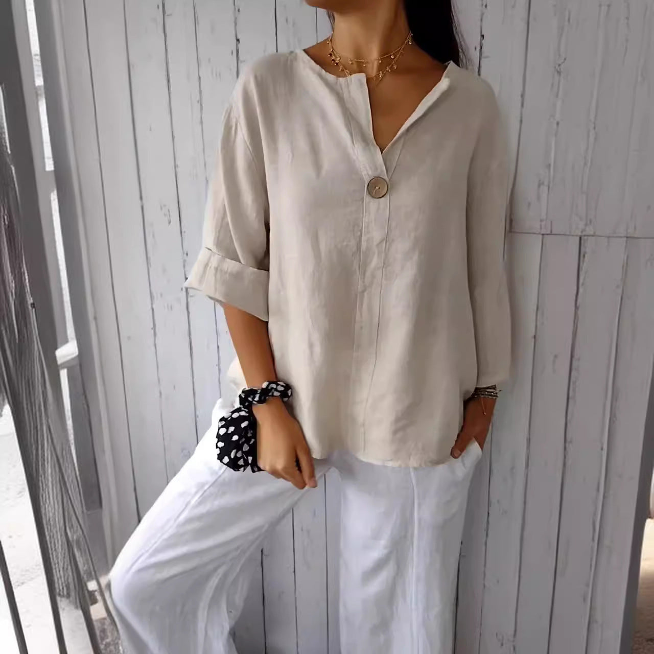 NOUVEAU RICHE Damen Bluse Lockerer Schnitt V-Ausschnitt 3/4 Ärmel Knopf