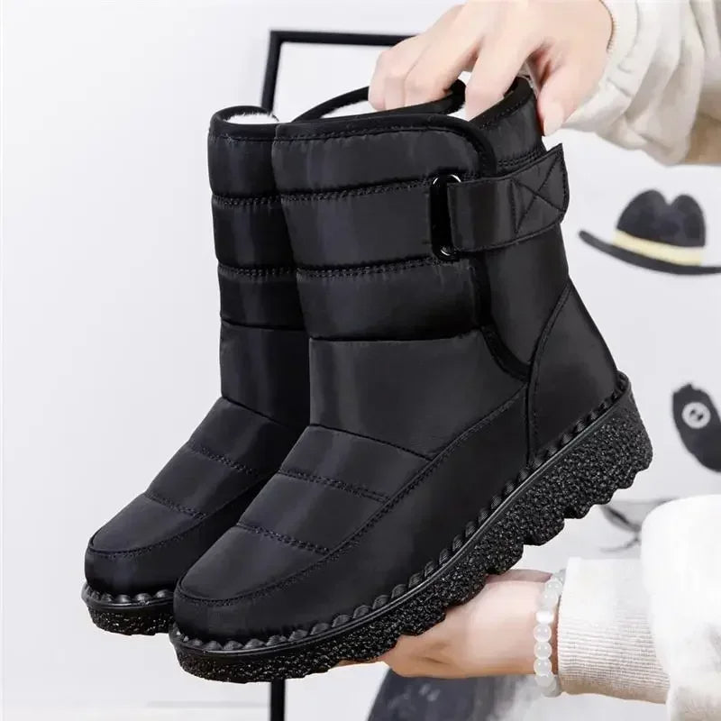 Ēden | Stiefel für Damen | Gestepptes Design Wadenhoch