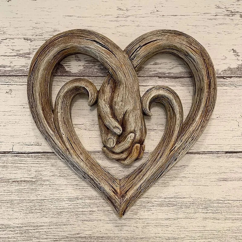 NOUVEAU RICHE Herz-Wanddekoration aus Holz – Wandbild Händchenhalten, Romantische Wanddeko & Liebesgeschenk – ForeverTouch