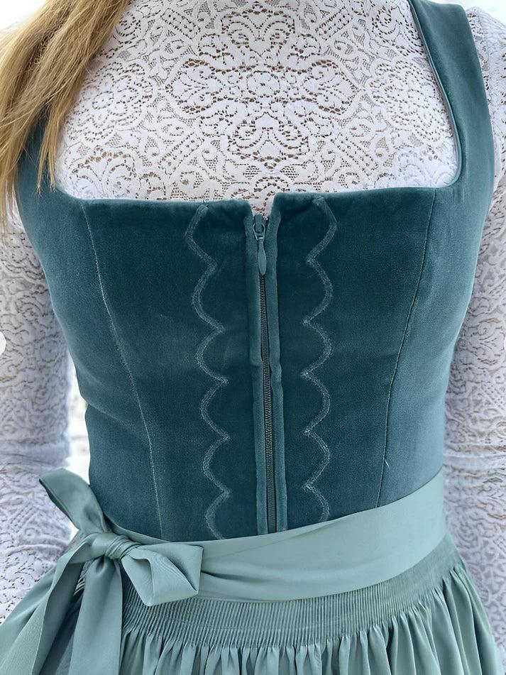 NOUVEAU RICHE Traditionelles Midi-Dirndlkleid für Damen mit Schürze – Hellgrünes Trachtenkleid mit Plisseerock, Oktoberfest, S–2XL – Zahara