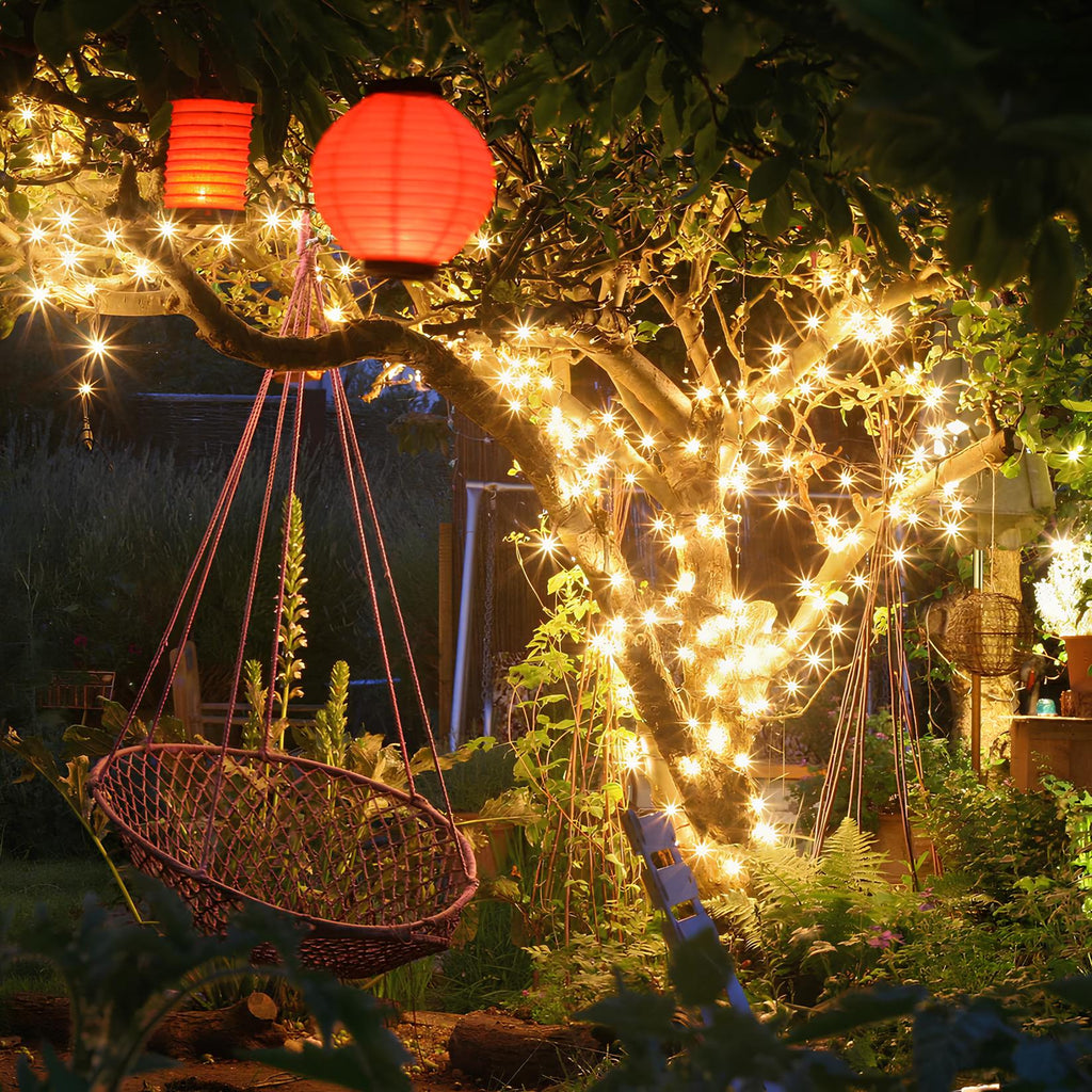 NOUVEAU RICHE Solar Lichterkette Aussen – Wasserdichte IP65 LED-Lichterkette für Garten & Balkon, 5 bis 30 m, 8 Lichtfarben – SoliGlow Warmweiss