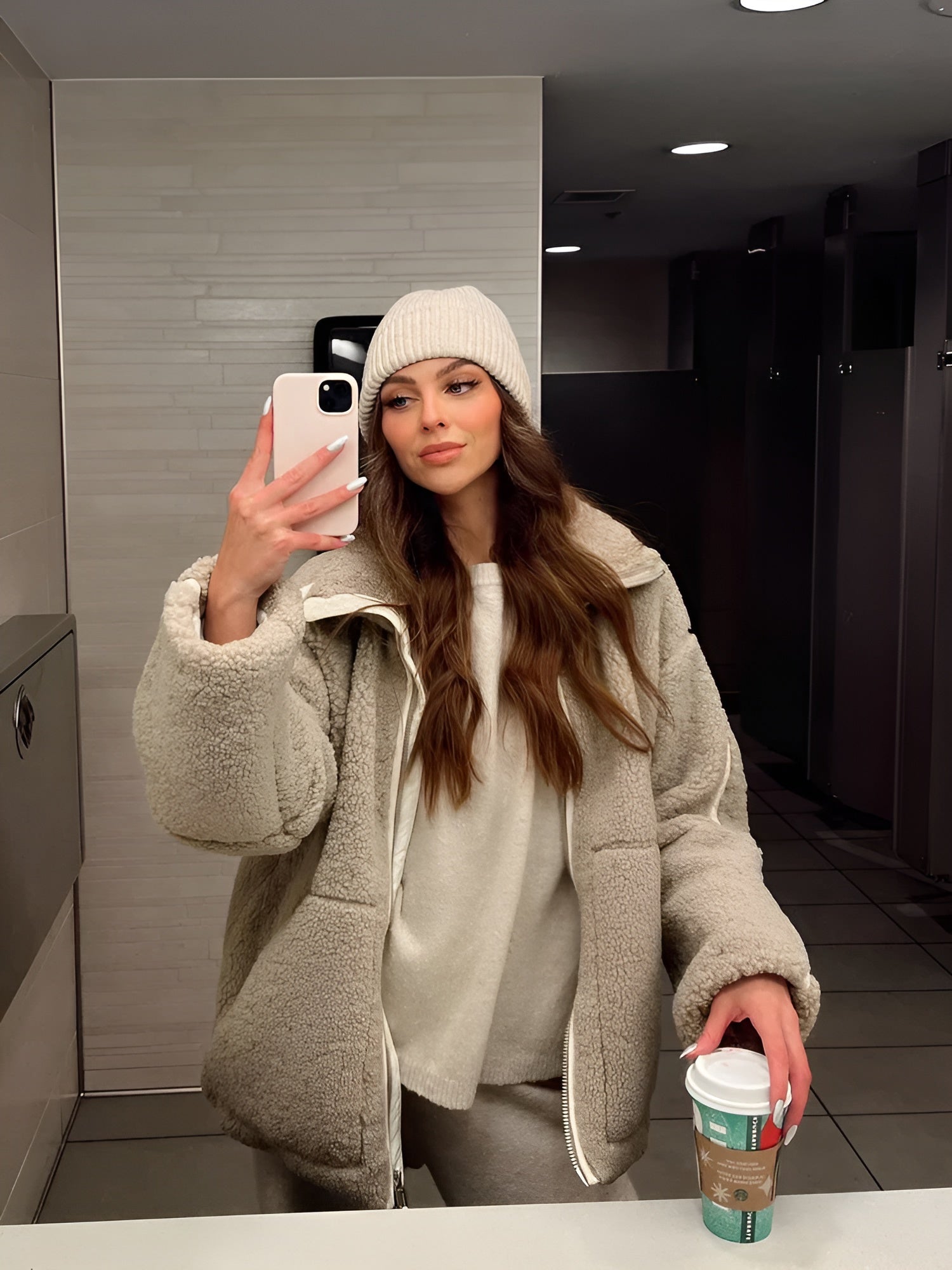 NOUVEAU RICHE Teddyjacke für stilvolle Wärme bei kaltem Wetter Braun