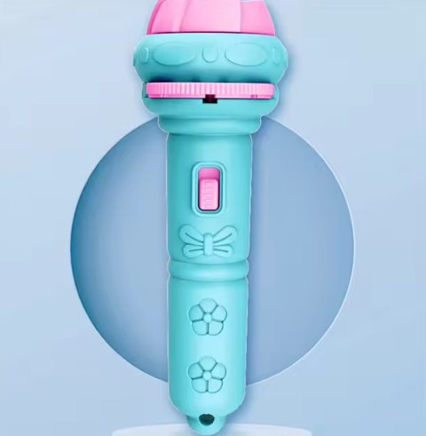 NOUVEAU RICHE Projektor-Taschenlampe für Kinder – Gutenachtlicht mit 32 Bildscheiben für Gutenachtgeschichten, Projektor an die Decke, 4 Farben – DreamBeam Blau