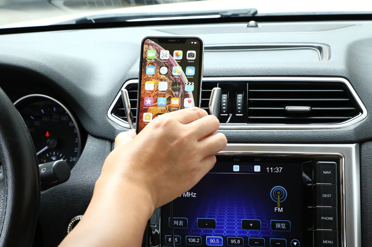 NOUVEAU RICHE Automatische Handyhalterung Auto mit kabellosem Ladegerät – Qi Halterung mit Infrarotsensor & 360° drehbar – GripCharge