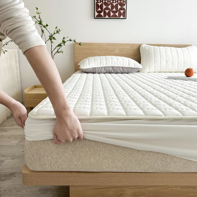 NOUVEAU RICHE Wasserdichter Matratzenschoner – Spannbetttuch Matratzenbezug mit Gummizug, atmungsaktiv & geräuscharm, 90×200 bis 200×220 cm