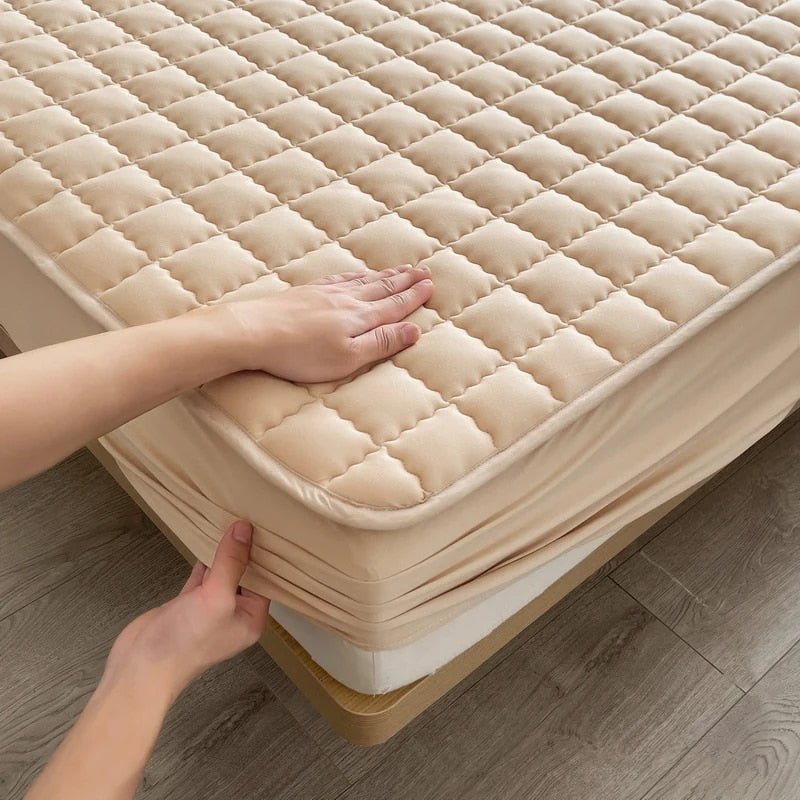 NOUVEAU RICHE Wasserdichter Matratzenschoner – Spannbetttuch Matratzenbezug mit Gummizug, atmungsaktiv & geräuscharm, 90×200 bis 200×220 cm