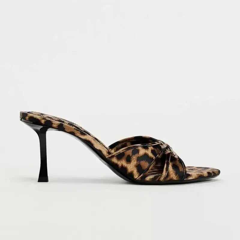 NOUVEAU RICHE Damen Slip-On-Sandalen Absätze Schleife Bequem Elegant Leicht