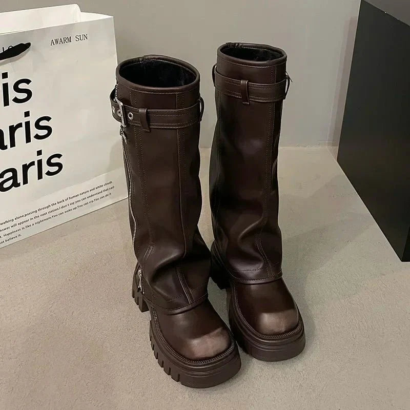 NOUVEAU RICHE Absätze Kniehohe Plateau-Stiefel Absätze Modisch Warm Silhouette Trend Braun